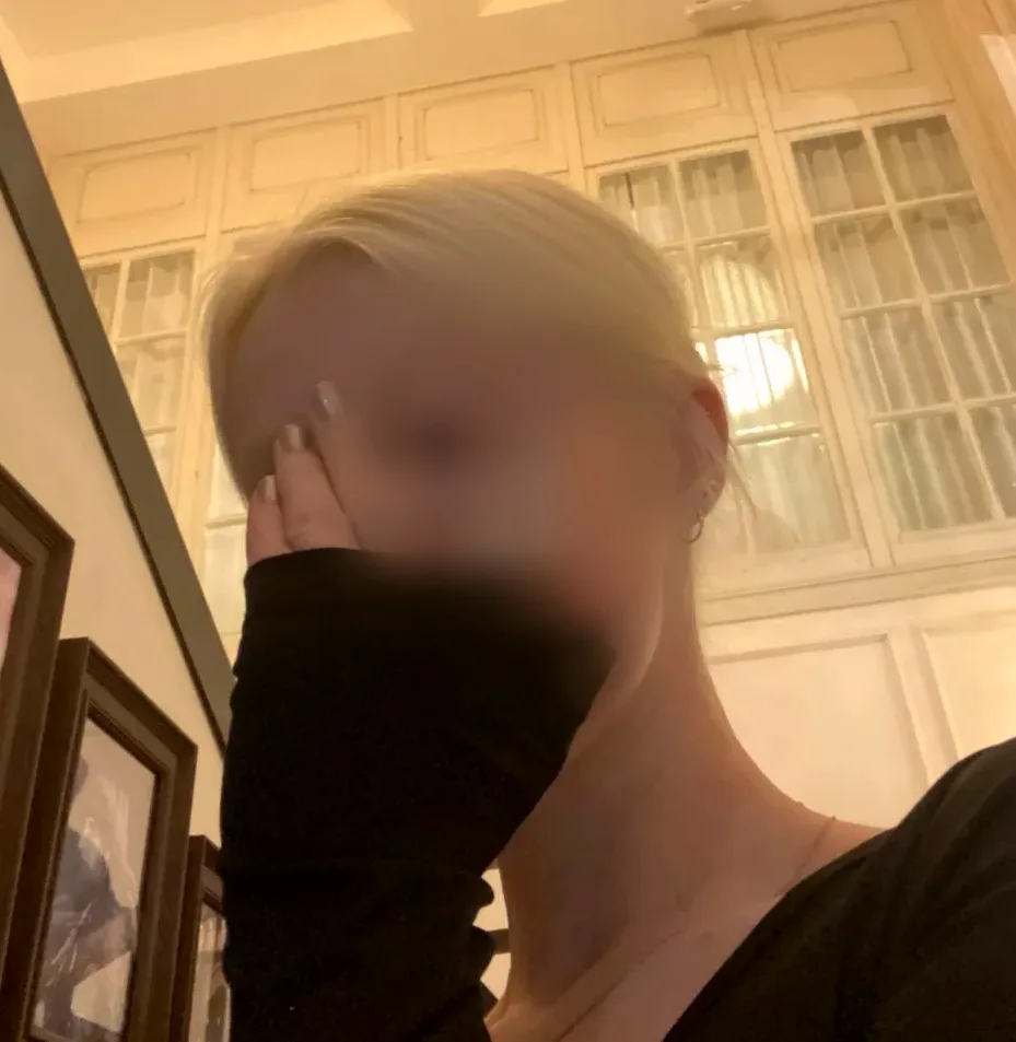 Kitti, 24