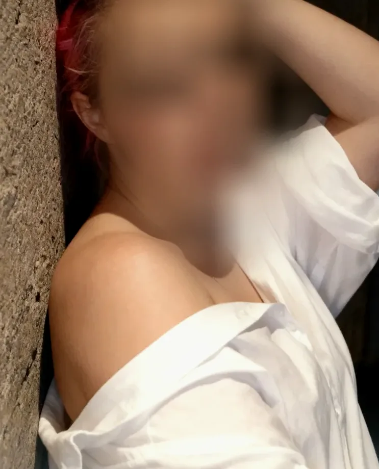 Krisztina, 30