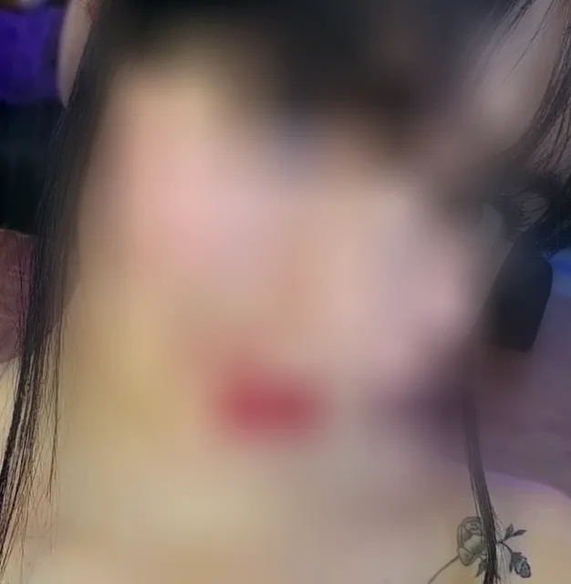 Lívia, 28
