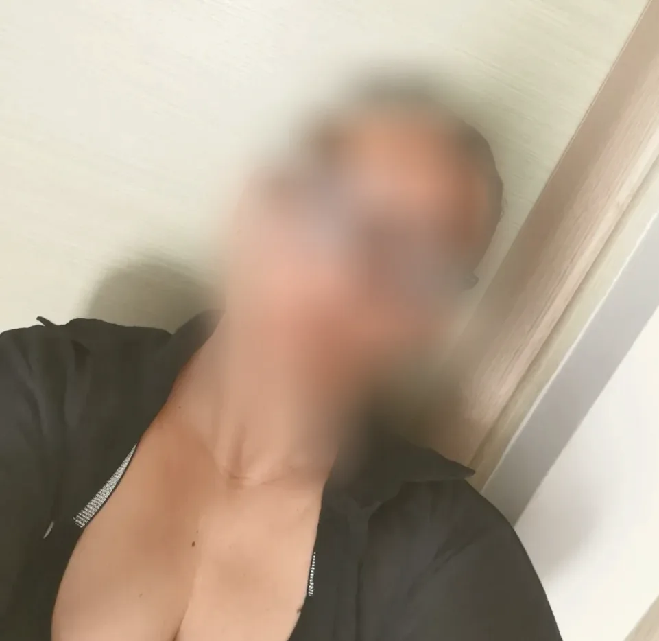 Márta, 37