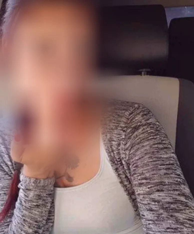 Sára, 39
